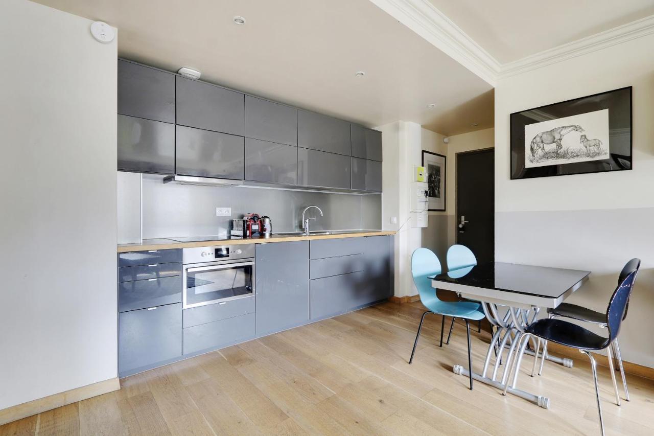 Pick A Flat'S Apartment In Eiffel Tower- Boulevard De Grenelle Париж Экстерьер фото